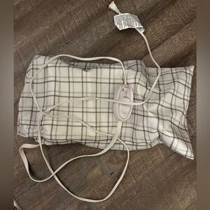 Plaid Patterned small sunbeam heating pad